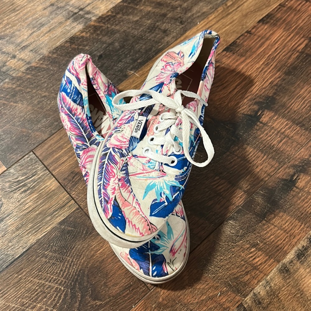 VANS, size 5 women's